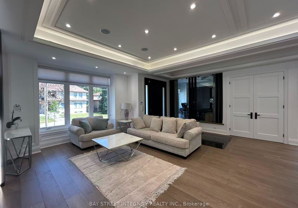 158-elmwood-avenue-richmond-hill-ontario-n13619460