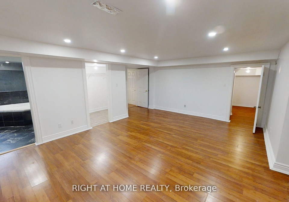 31-northgate-crescent-e-richmond-hill-ontario-n13619502