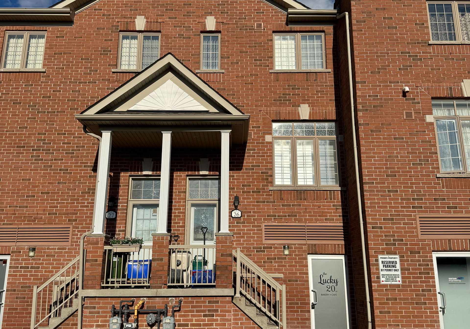 10-greensborough-village-circle-markham-ontario-n13619598