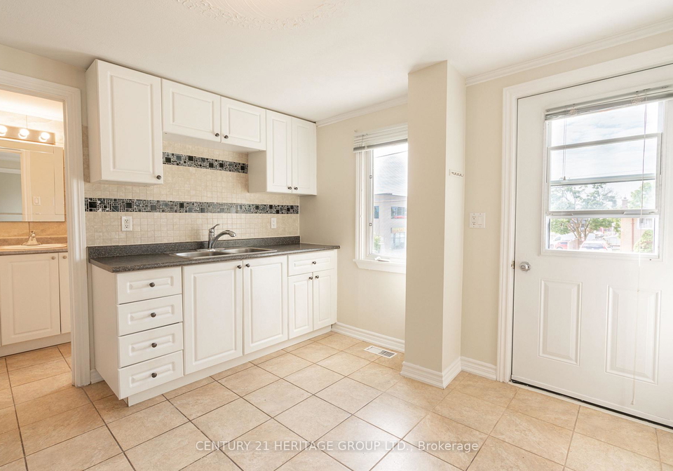 137-john-street-e-bradford-west-gwillimbury-ontario-n13620030