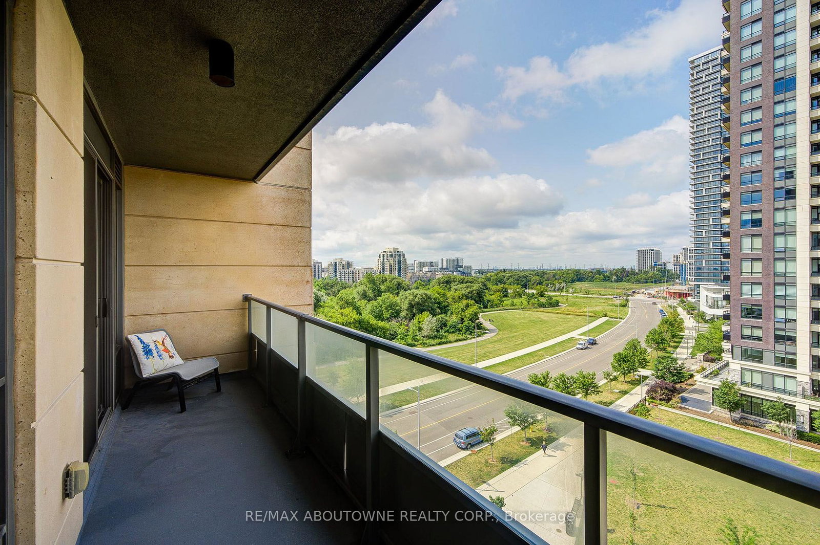 18-uptown-drive-markham-ontario-n13620144
