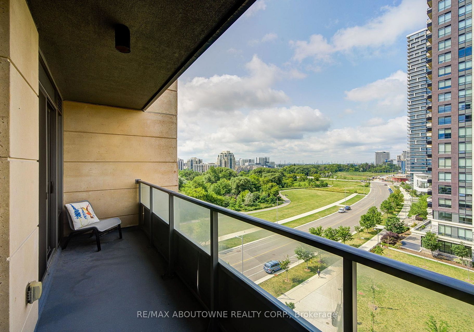 18-uptown-drive-markham-ontario-n13620144