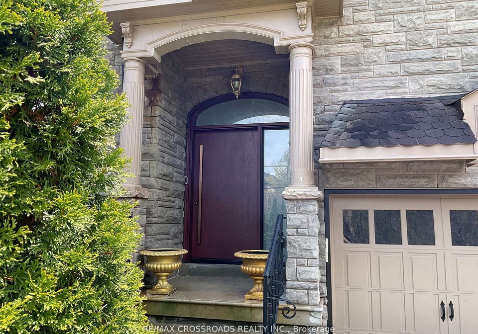 129-lakeland-crescent-richmond-hill-ontario-n13621032