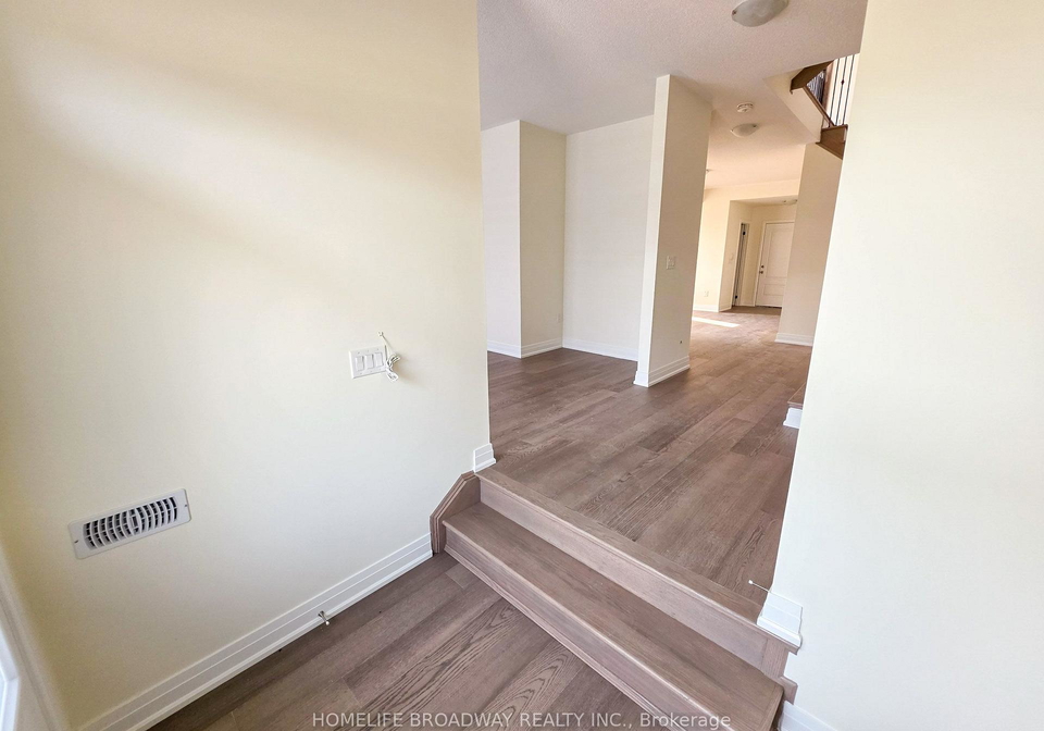 51-mumbai-drive-markham-ontario-n13621620