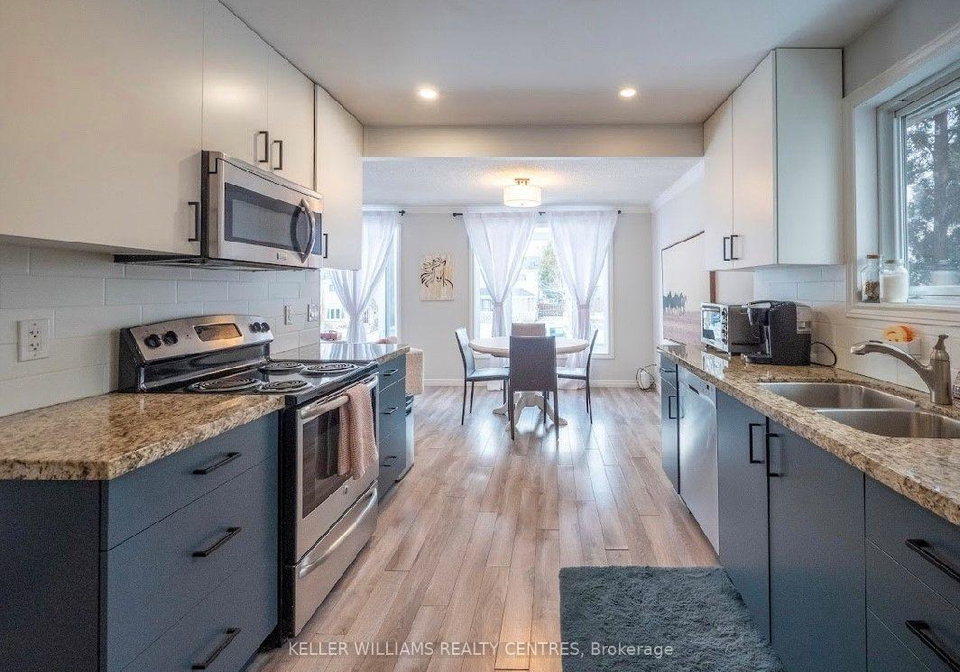 807-greenfield-crescent-newmarket-ontario-n13621690