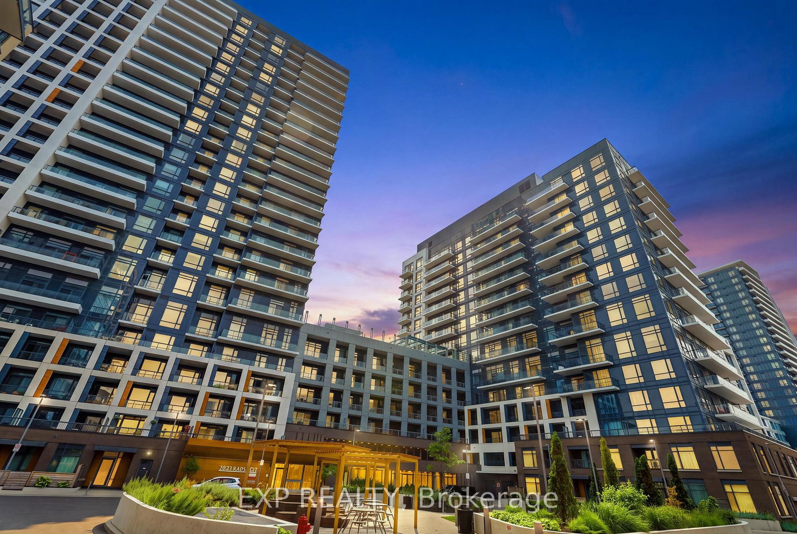 7950-bathurst-street-vaughan-ontario-n13621776