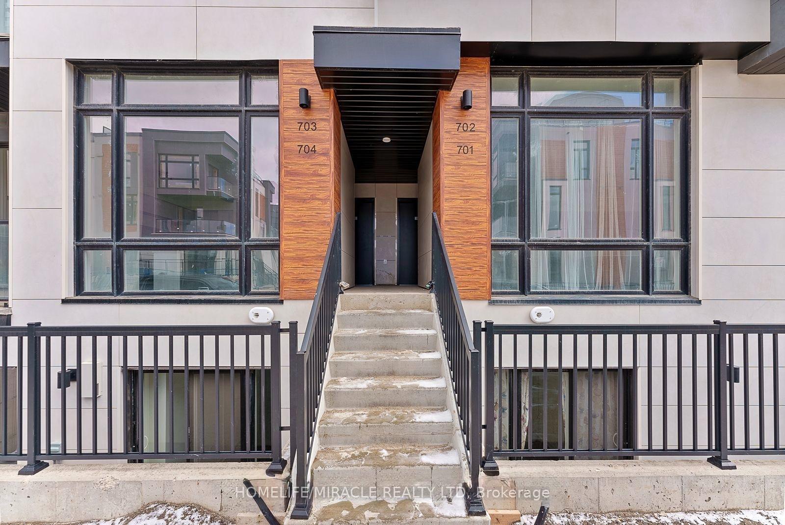 5-steckley-house-lane-richmond-hill-ontario-n13622030