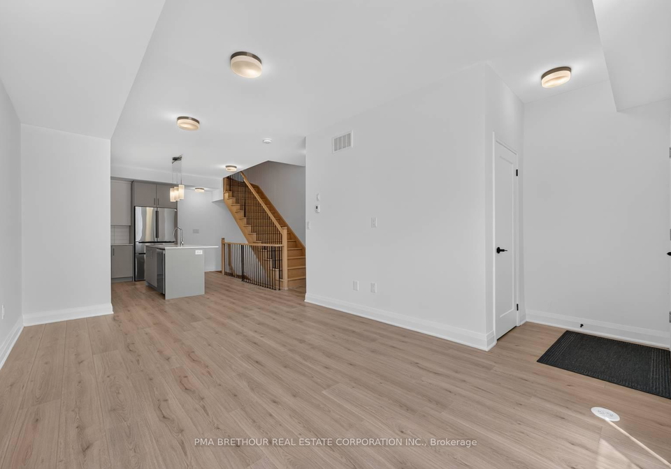 52-burleigh-mews-vaughan-ontario-n13622238