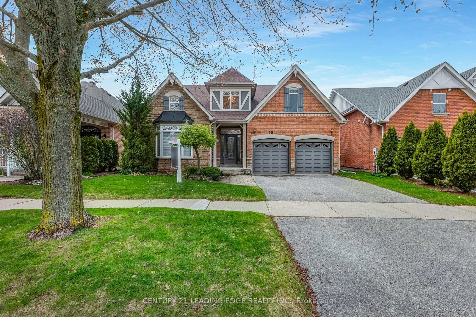 50-button-crescent-uxbridge-ontario-n13622360