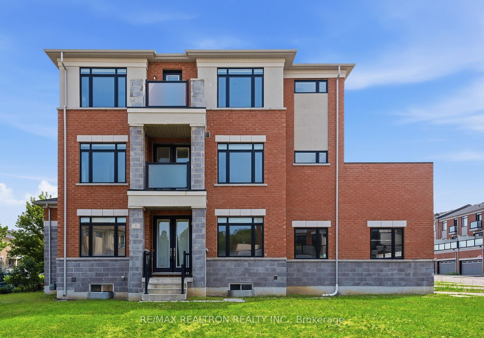 5-sparks-street-aurora-ontario-n13622468