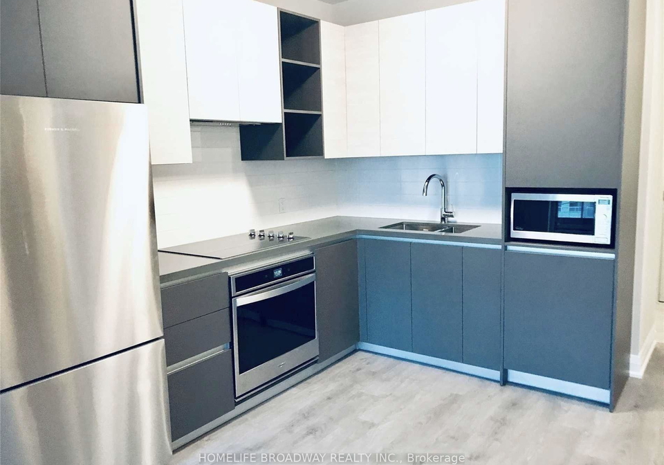 396-highway-7-e-richmond-hill-ontario-n13622772