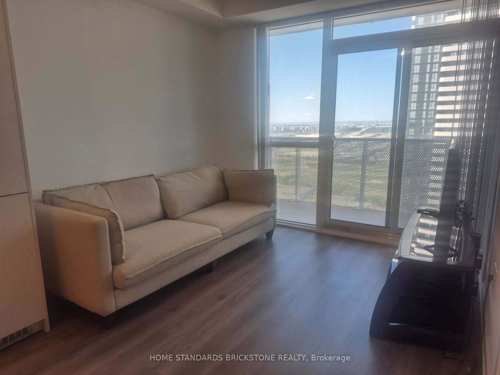 28-interchage-way-w-vaughan-ontario-n13622944