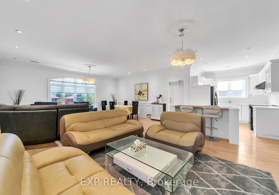2-mackay-drive-richmond-hill-ontario-n13623028