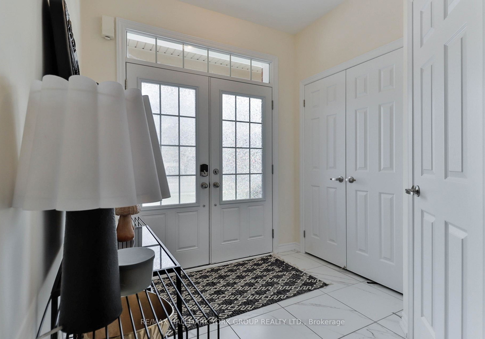 434-ritas-avenue-newmarket-ontario-n13623592