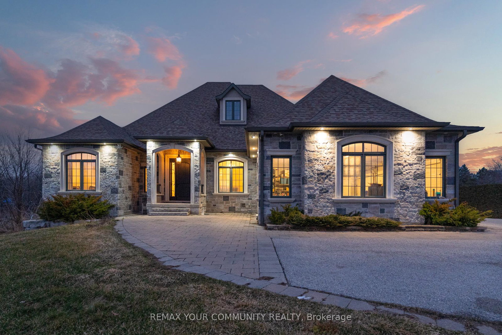 20111-bathurst-street-e-east-gwillimbury-ontario-n13623630