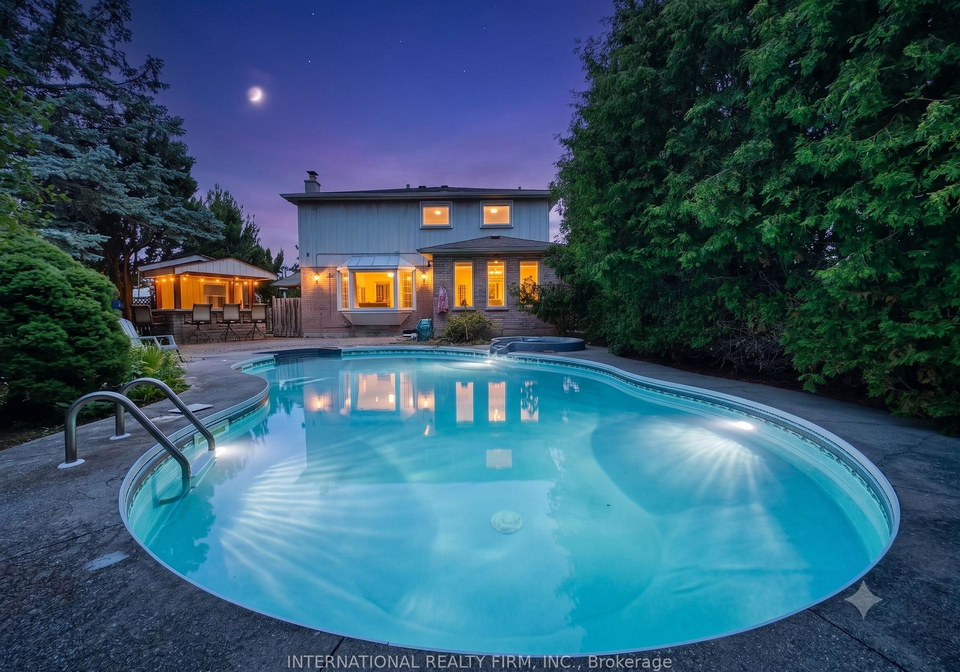 21-mayvern-crescent-richmond-hill-ontario-n13623758