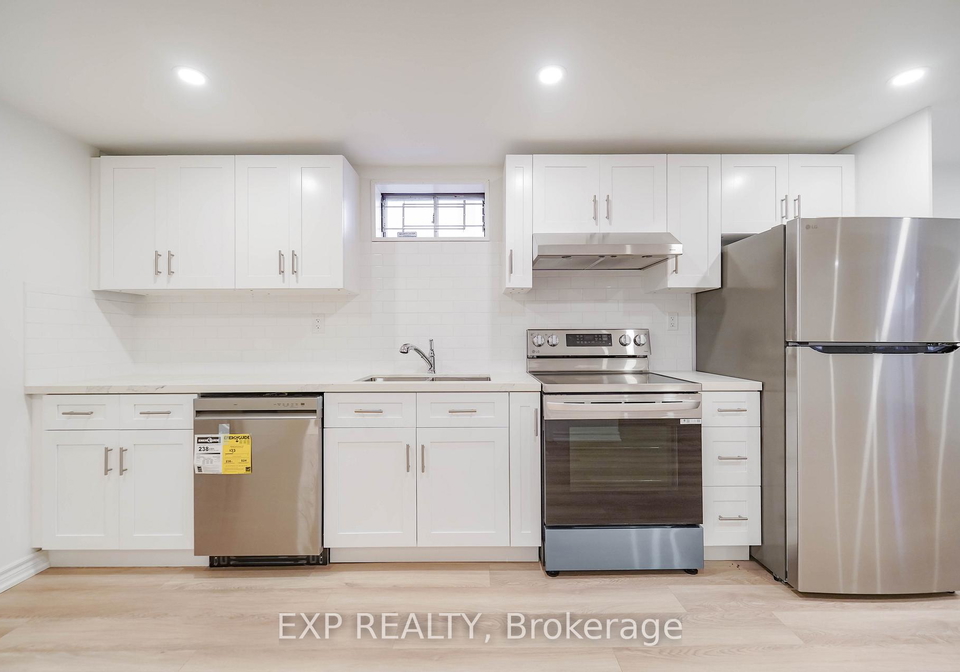 195-savage-road-newmarket-ontario-n13623942