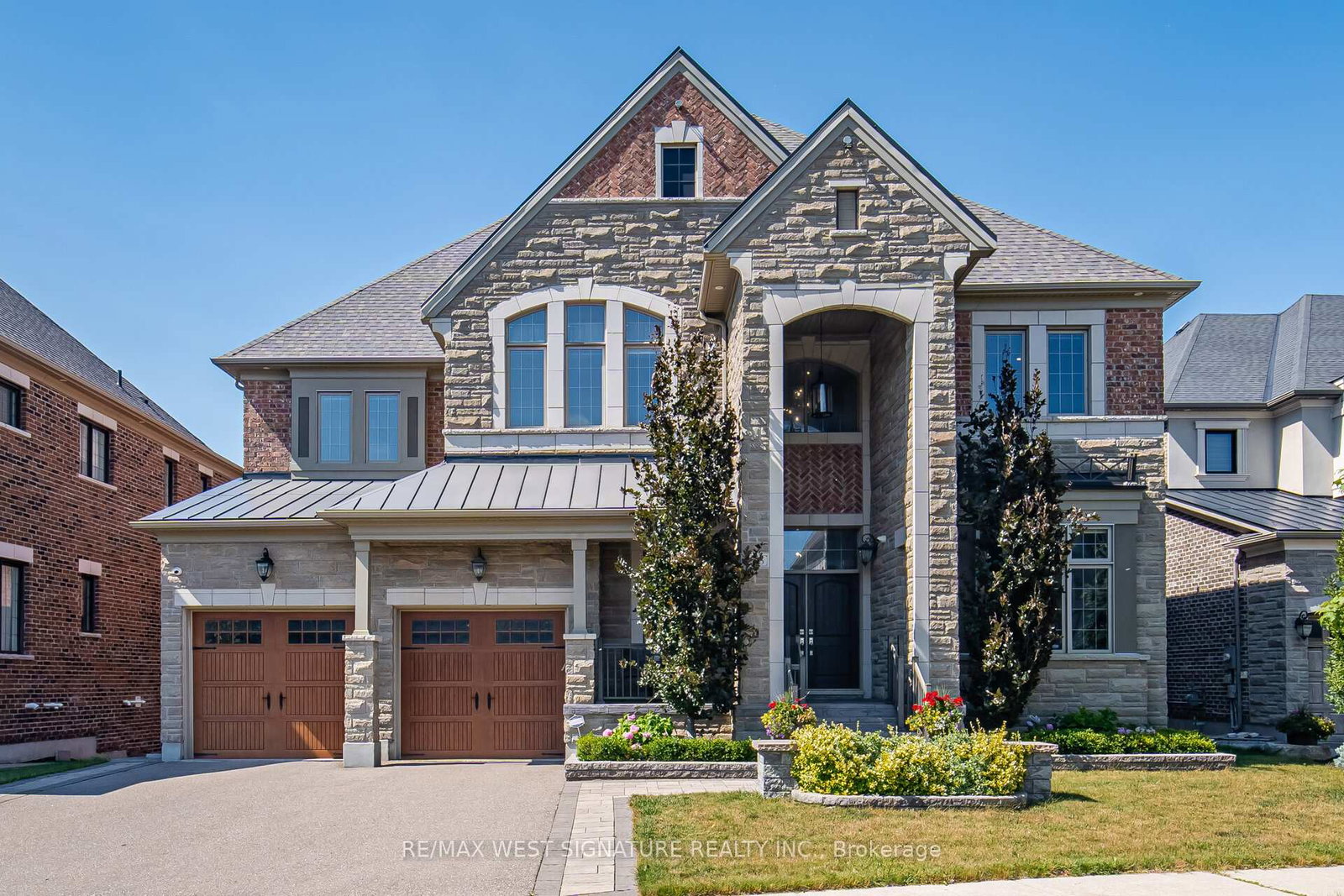 56-sir-henry-court-king-ontario-n13624198