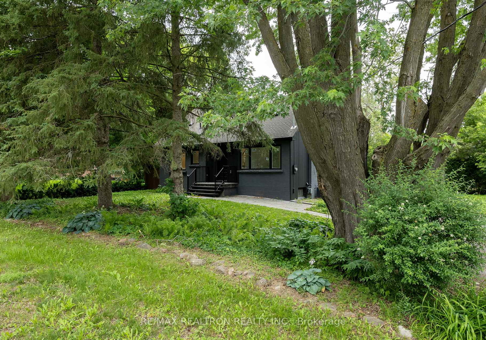 30-morton-avenue-east-gwillimbury-ontario-n13624232