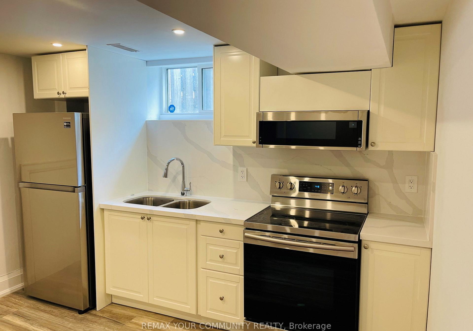 32-kitimat-crescent-aurora-ontario-n13624342
