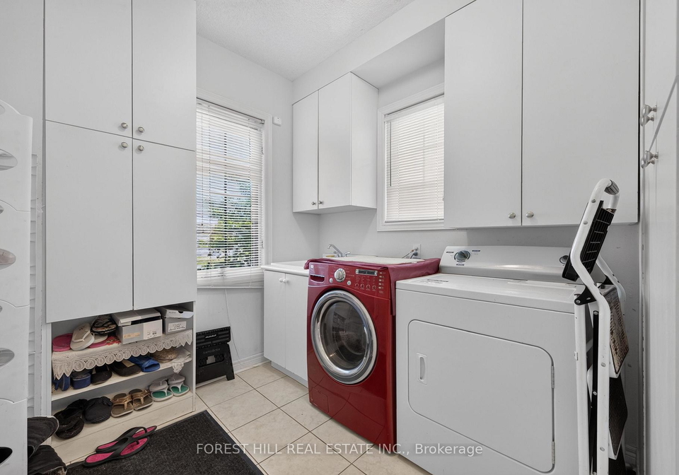 2-ludford-drive-richmond-hill-ontario-n13624674