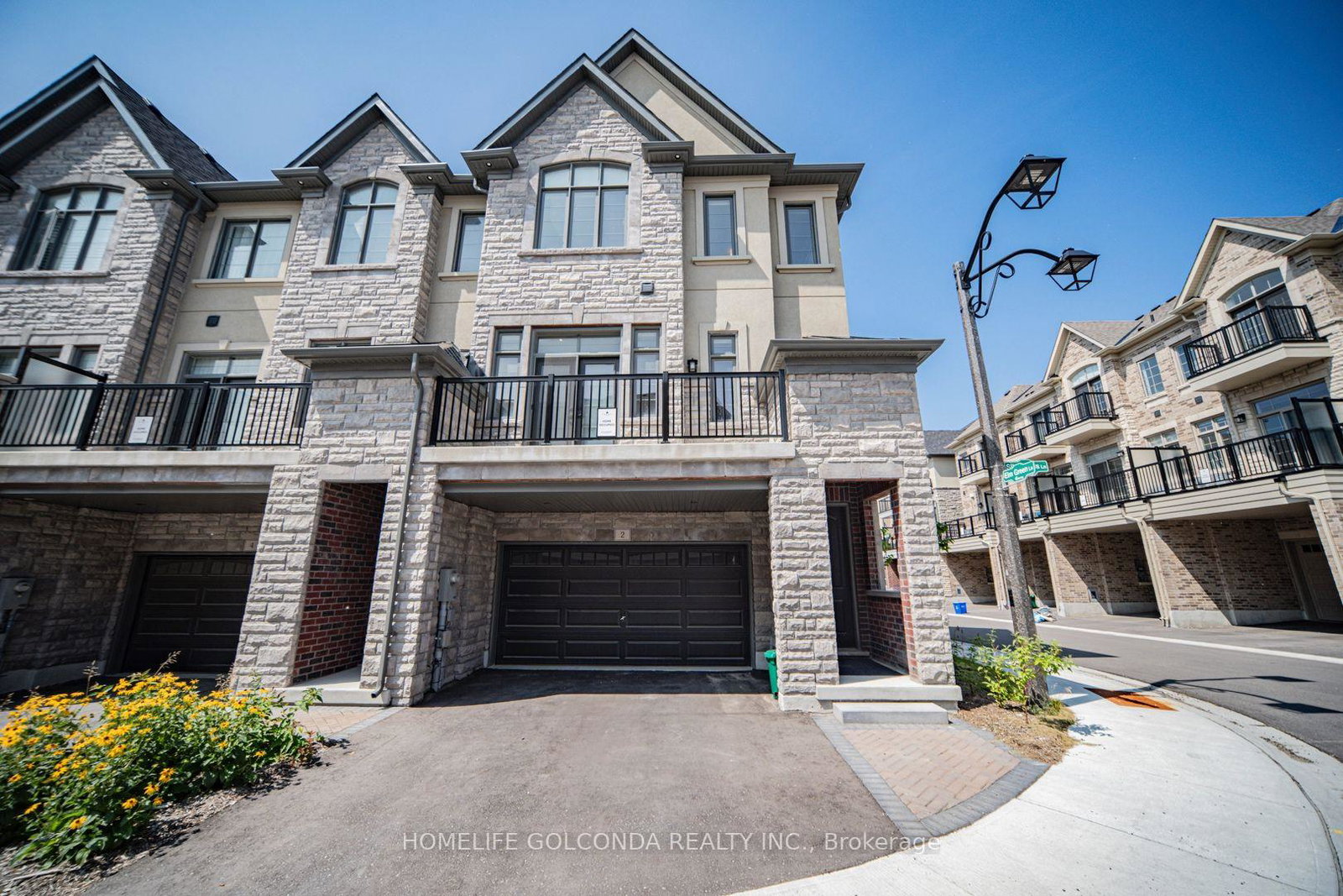 2-silvermills-lane-markham-ontario-n13625030