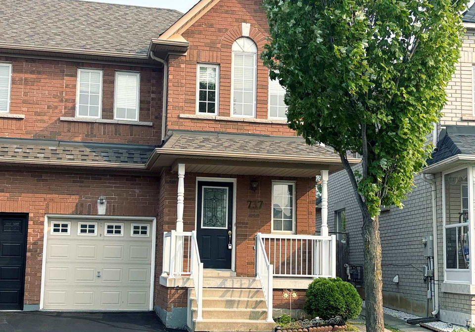 737-caboto-trail-markham-ontario-n13625480