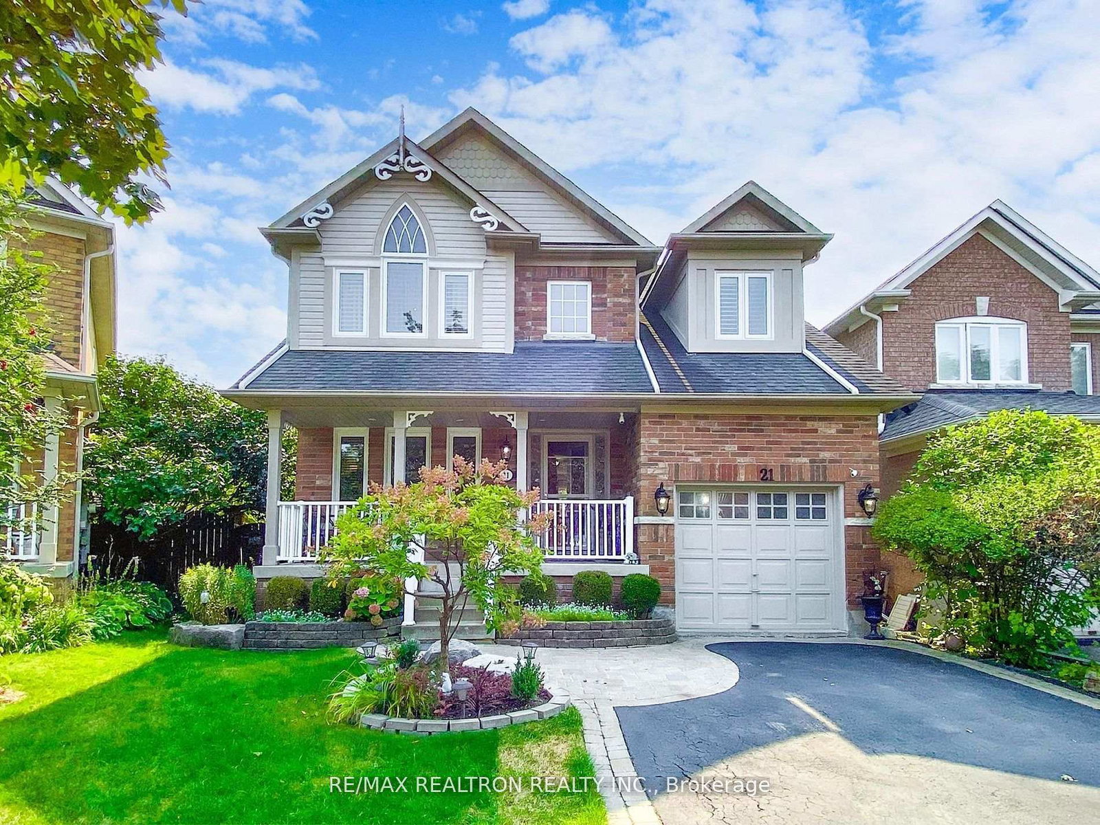 21-watkins-glen-crescent-aurora-ontario-n13625596