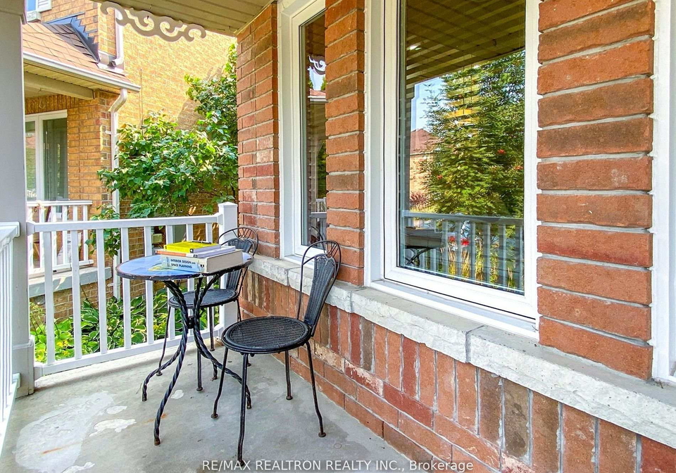 21-watkins-glen-crescent-aurora-ontario-n13625596