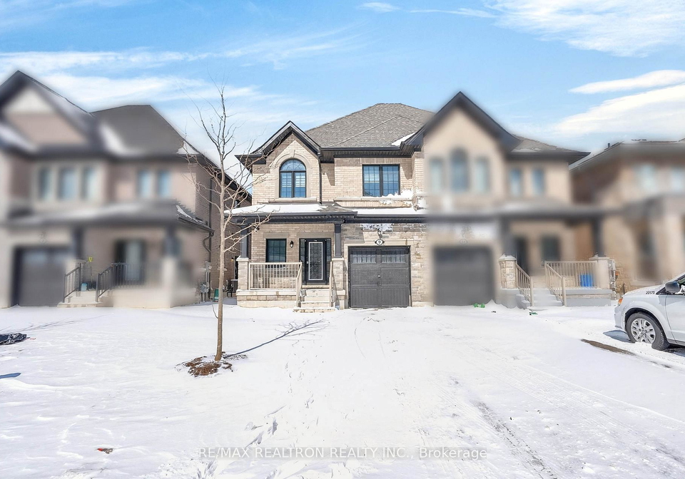 9-alan-williams-trail-uxbridge-ontario-n13626128