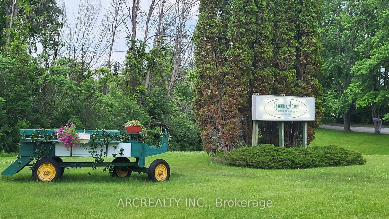 27-horseshoe-circle-georgina-ontario-n13626356