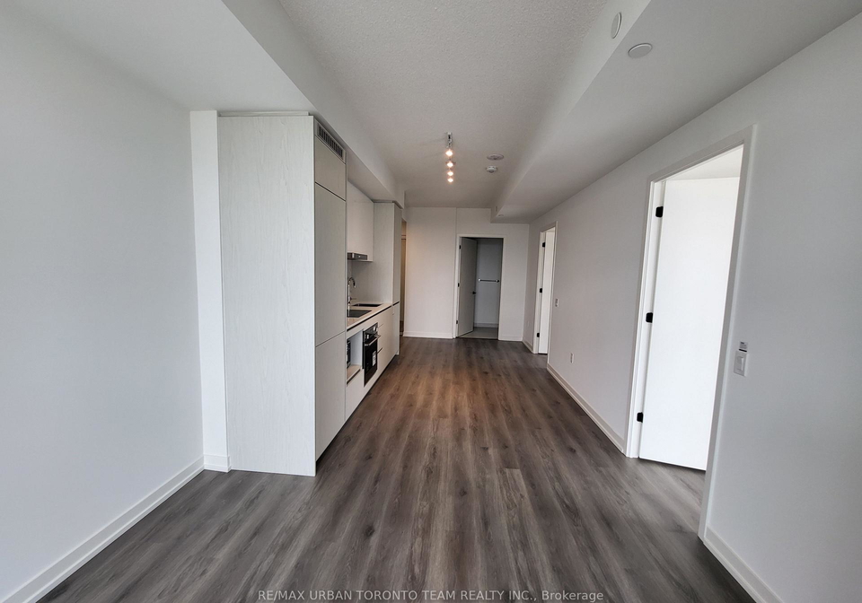 28-interchange-way-vaughan-ontario-n13626414