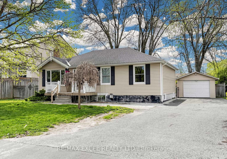 2-hughes-street-richmond-hill-ontario-n13626438
