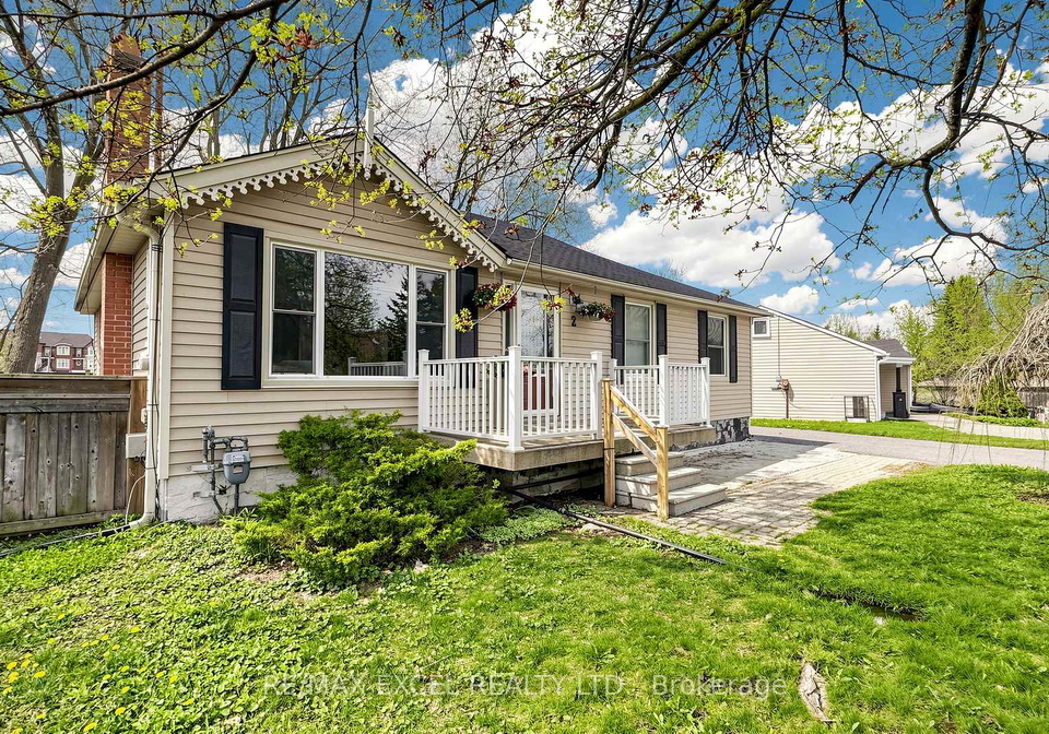 2-hughes-street-richmond-hill-ontario-n13626438