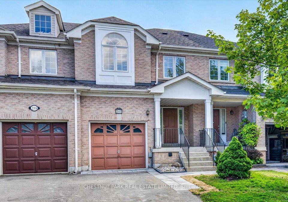 241-banbrooke-crescent-newmarket-ontario-n13626546