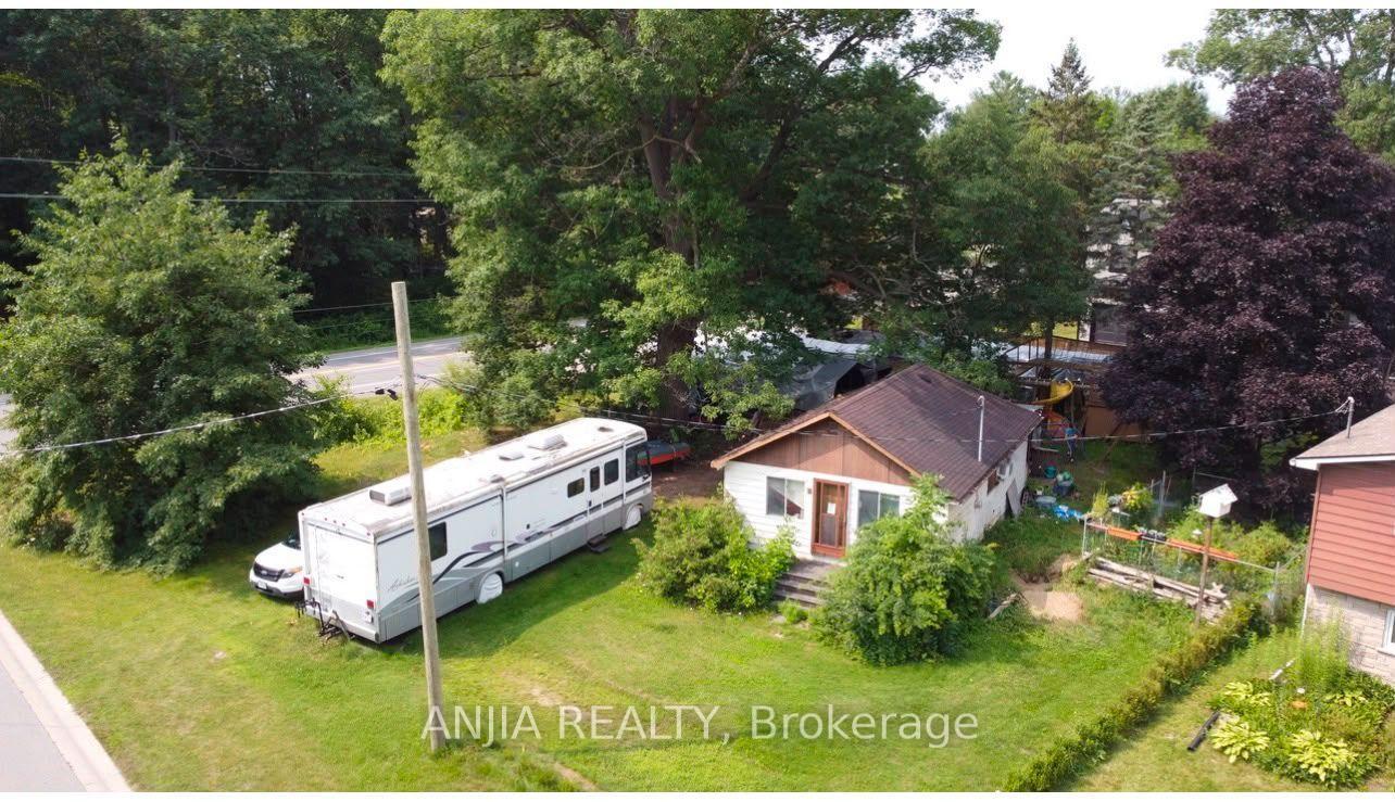 2-oak-avenue-east-gwillimbury-ontario-n13626826