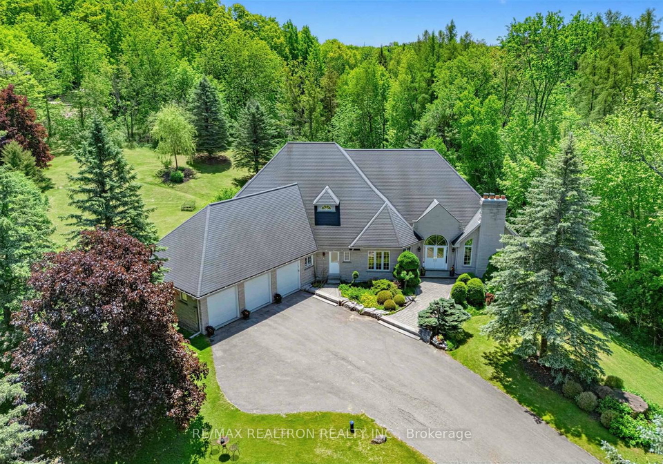 7-gilbert-drive-aurora-ontario-n13627002