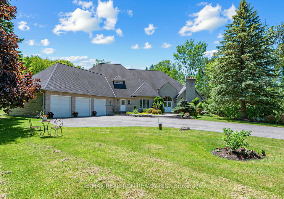 7-gilbert-drive-aurora-ontario-n13627002