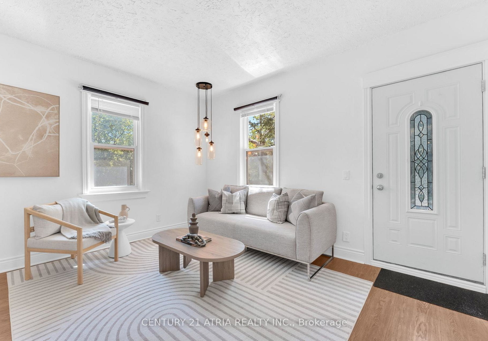 609-pearson-street-newmarket-ontario-n13627236