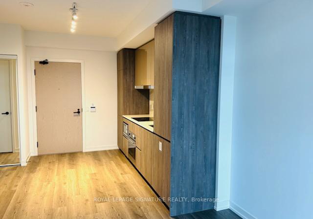 8-interchange-way-vaughan-ontario-n13627388