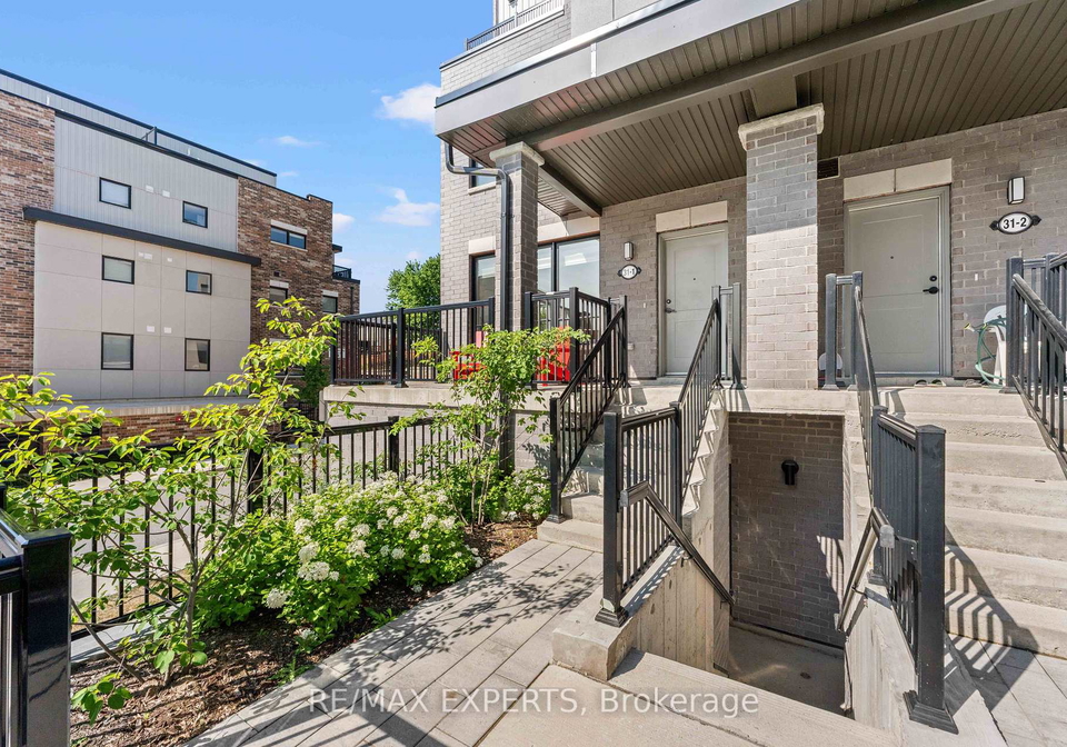 3baynes-way-bradford-west-gwillimbury-ontario-n13627392