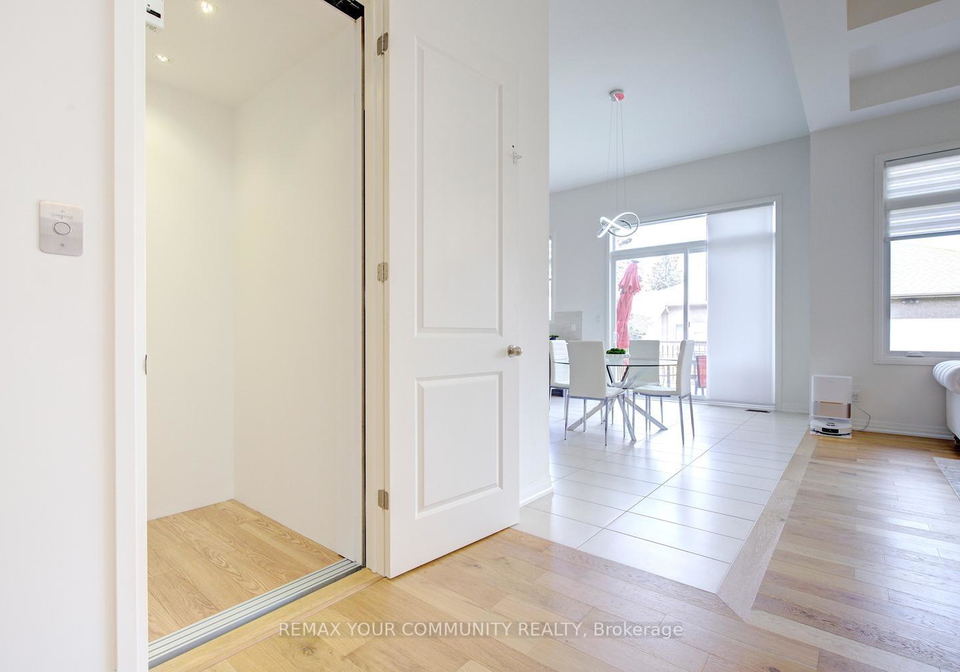 96-bond-crescent-richmond-hill-ontario-n13627710