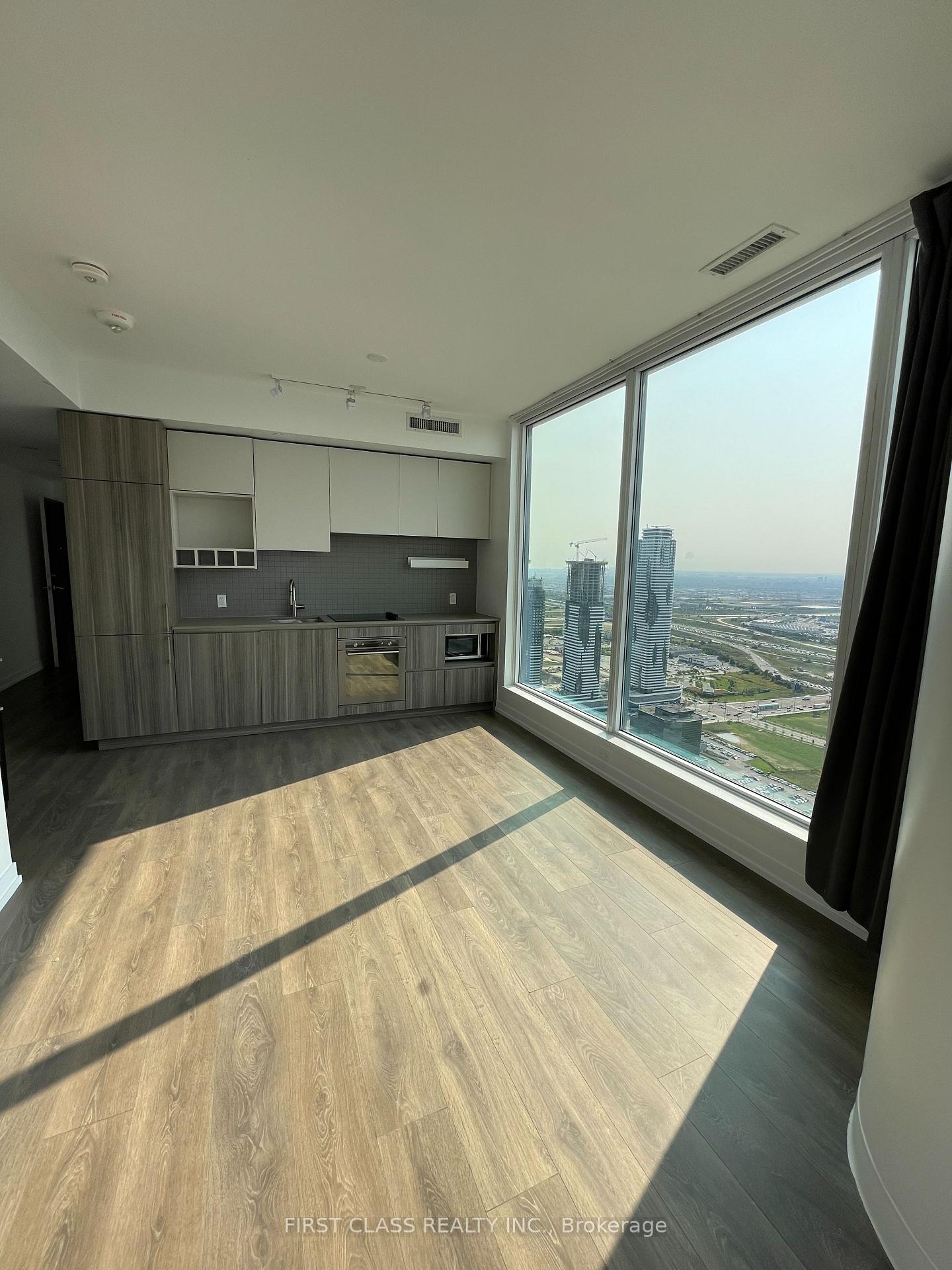 5-buttermill-avenue-vaughan-ontario-n13627780