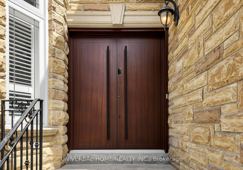 61-aladdin-crescent-richmond-hill-ontario-n13627884