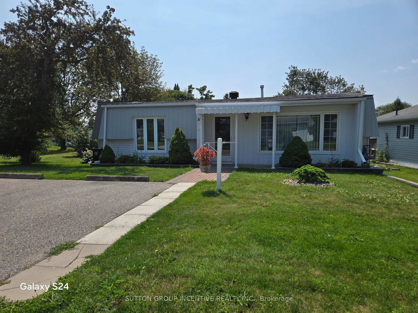 36-weeping-willow-drive-innisfil-ontario-n13628098