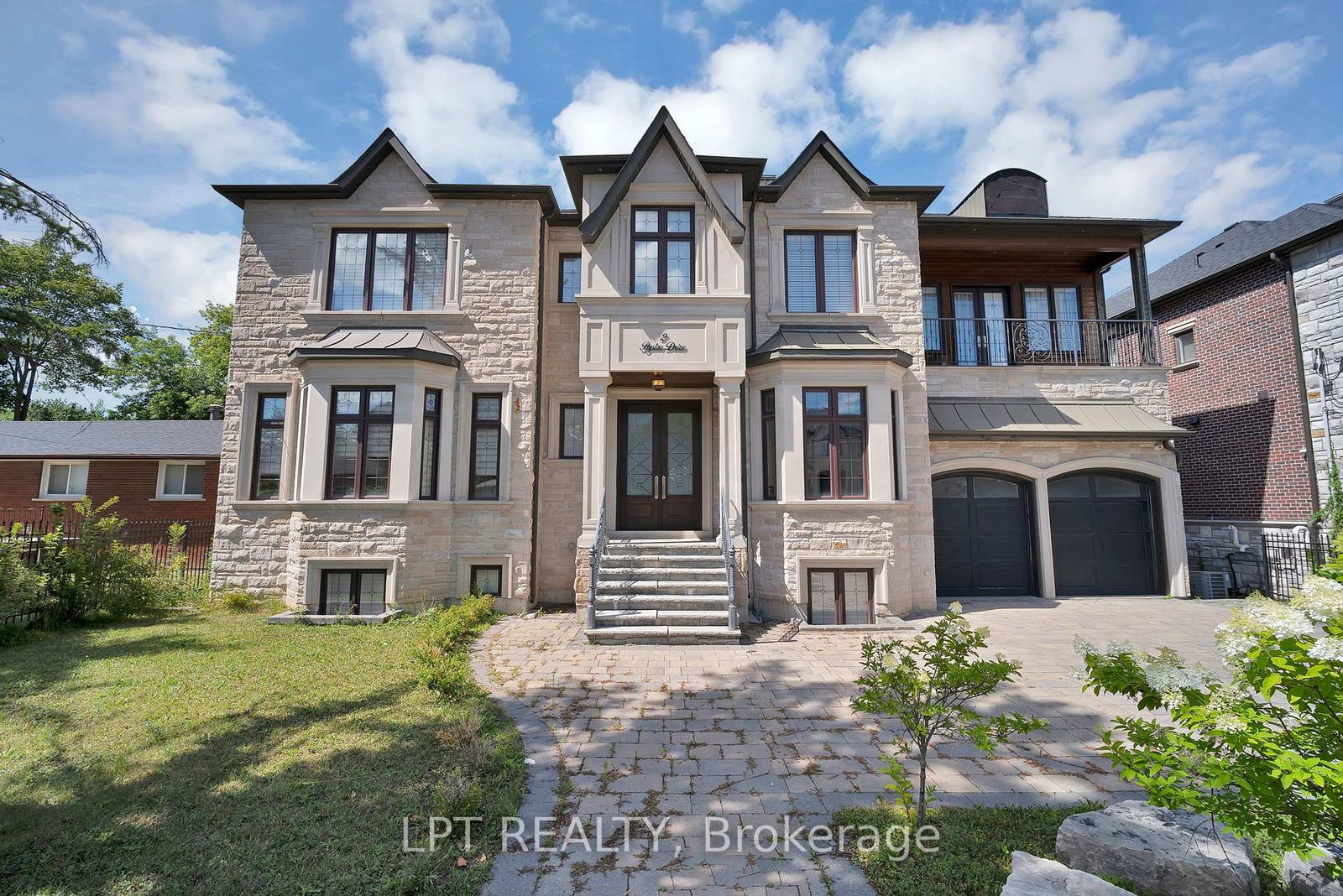 2-poplar-drive-richmond-hill-ontario-n13628186