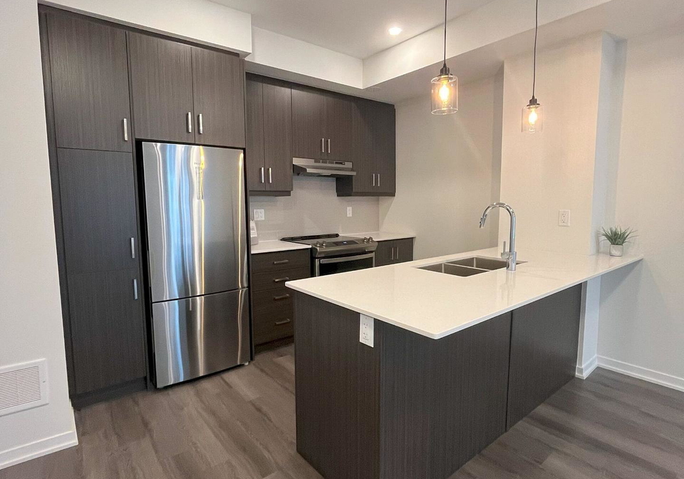 131-honeycrisp-crescent-vaughan-ontario-n13628326