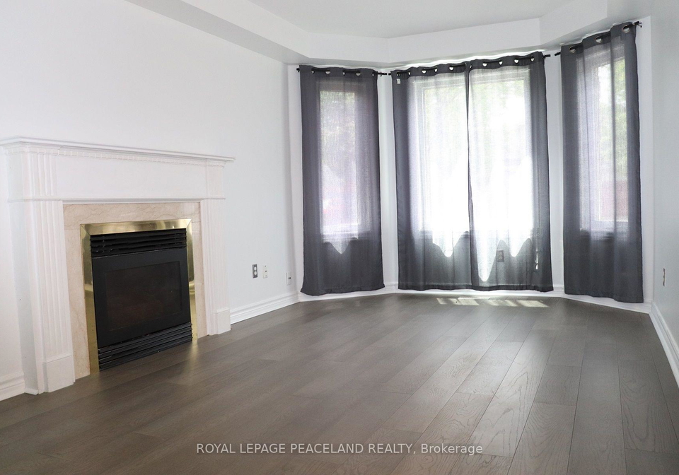 609-walpole-crescent-newmarket-ontario-n13628404