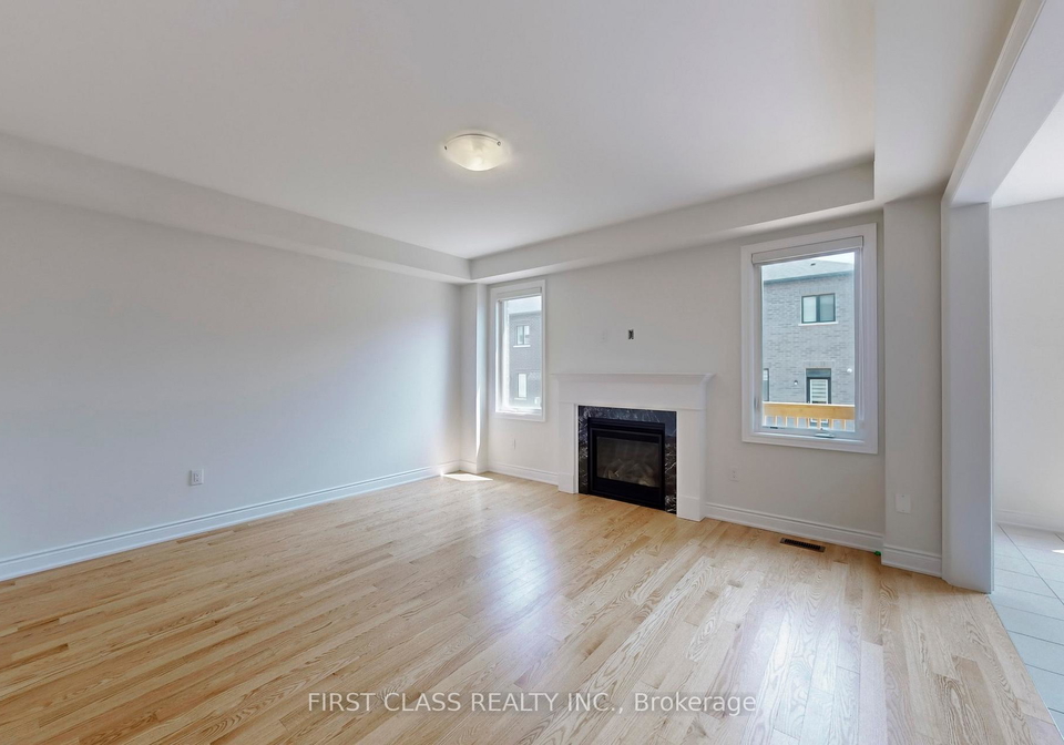 51-current-drive-richmond-hill-ontario-n13628784