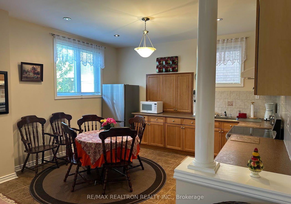 95-ames-crescent-aurora-ontario-n13629282